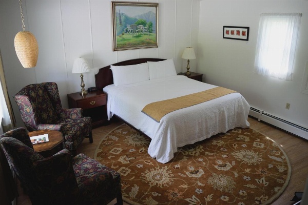 Harwood Hill Motel image 4